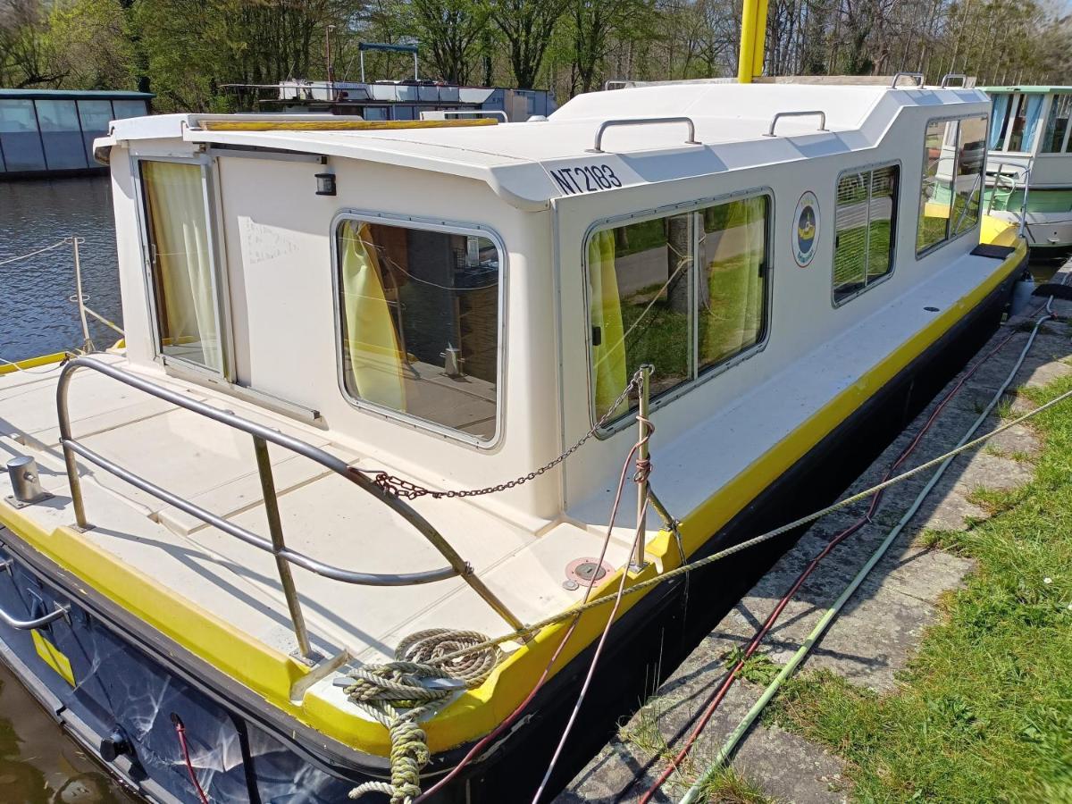 Ille Flottante, Maison Eclusiere Et Hebergements Insolites Sur Le Canal Hede-Bazouges Exterior foto