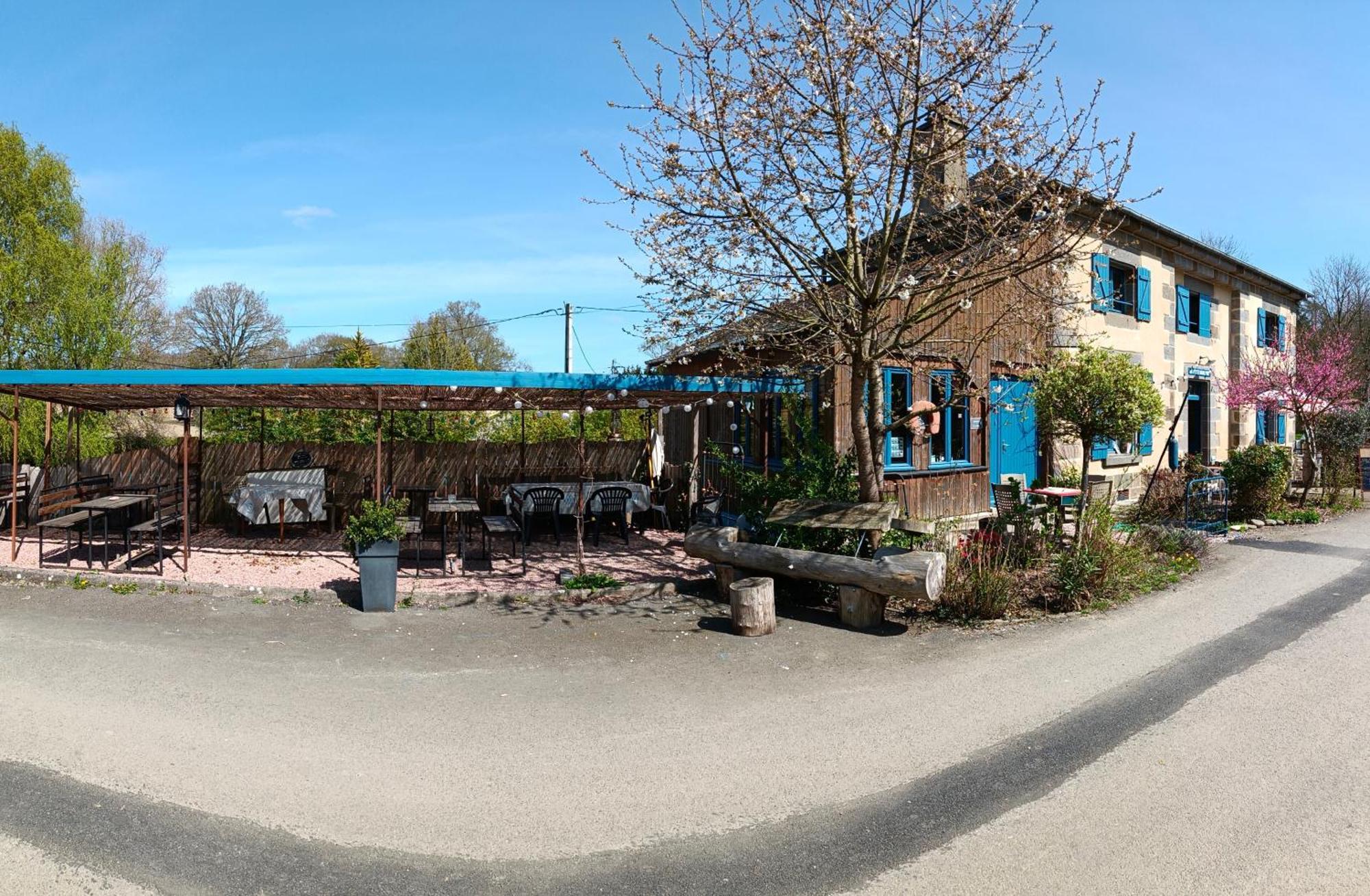 Ille Flottante, Maison Eclusiere Et Hebergements Insolites Sur Le Canal Hede-Bazouges Exterior foto